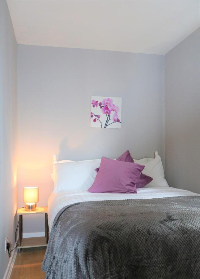 3 Bedroom Centre In Lauriston Place Edinburgh