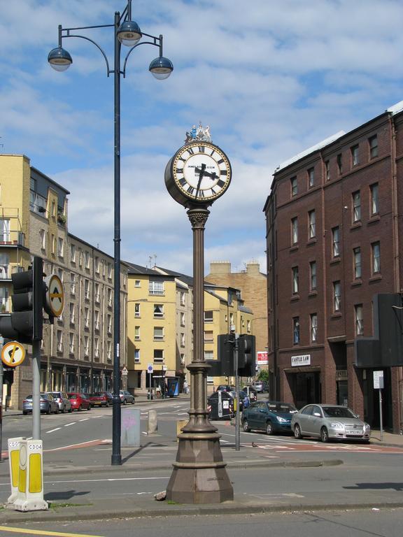 3 Bedroom Centre In Lauriston Place *